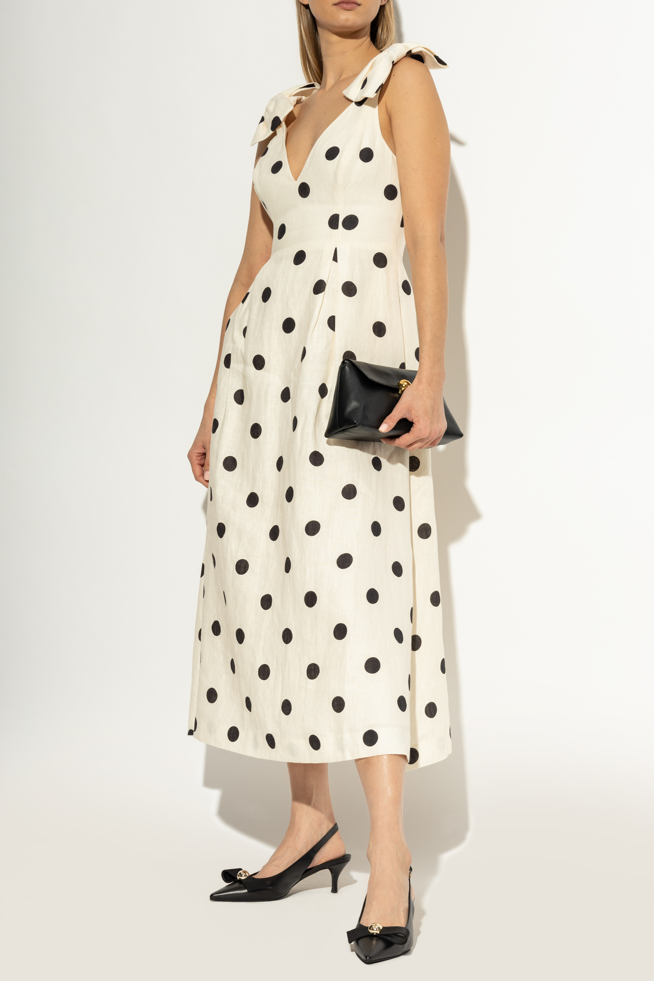 Women's shoes: flat shoes and sneakers, boots and sandals| Furla